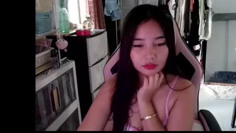Snapshot of asian_sophiaxx chatting on June 22, 4:31 am asian_sophiaxx online show from June 22, 4:31 am