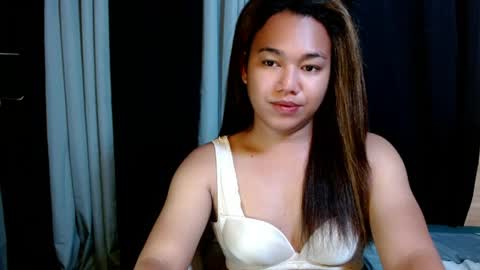 Snapshot of asian_suteishi chatting on May 19, 4:24 pm stacey online show from May 19, 4:24 pm