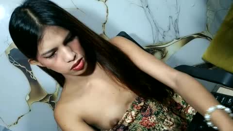 Snapshot of asian_sweetpinayxxx chatting on June 16, 10:45 pm asian_sweetpinayxxx online show from June 16, 10:45 pm