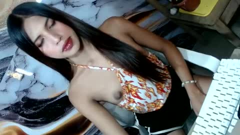 Snapshot of asian_sweetpinayxxx chatting on June 27, 11:15 am asian_sweetpinayxxx online show from June 27, 11:15 am