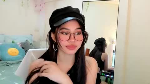 candy online show from December 16, 6:10 am