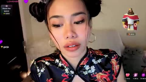 Snapshot of asianbabecandy chatting on February 18, 2:29 am candy online show from February 18, 2:29 am