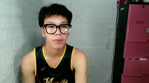 Snapshot of asianbaexx chatting on March 9, 4:55 pm EIZE online show from March 9, 4:55 pm