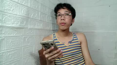 Snapshot of asianbaexx chatting on March 23, 5:55 am EIZE online show from March 23, 5:55 am