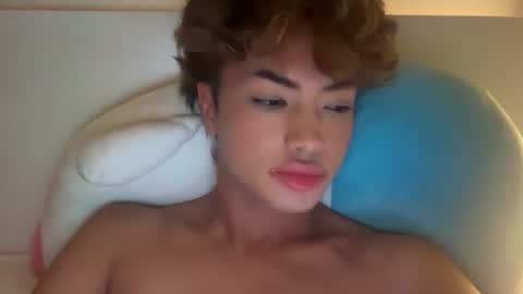 asianboyjerkz online show from June 17, 2:25 am
