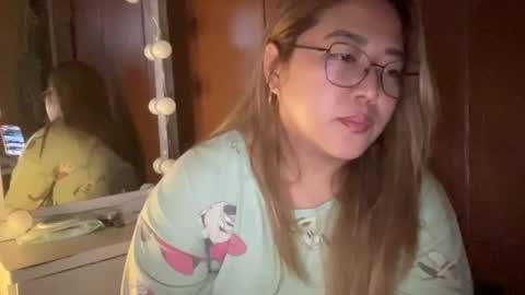 Snapshot of asianbunny10 chatting on May 17, 3:08 pm Curvy online show from May 17, 3:08 pm