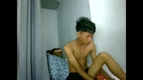 Snapshot of asiancockinsan chatting on September 19, 9:37 pm Isan online show from September 19, 9:37 pm