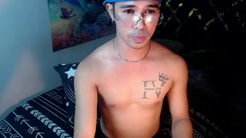 asiancum_peter online show from April 28, 11:43 pm