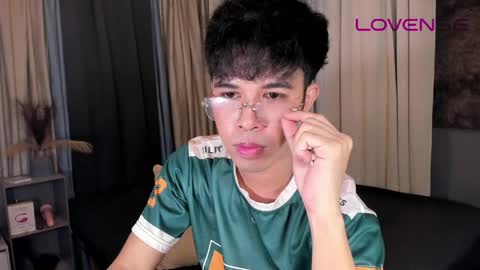 Snapshot of asiancum_peter chatting on May 28, 2:09 am asiancum_peter online show from May 28, 2:09 am