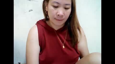 asiancutie143 online show from May 5, 10:40 pm