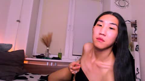 Snapshot of asiancvnt chatting on January 18, 10:57 pm asiancvnt online show from January 18, 10:57 pm