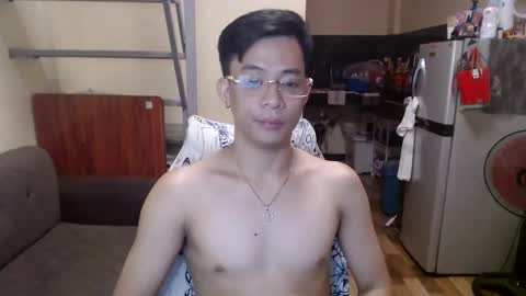 asiandreamboyx online show from March 10, 4:14 pm
