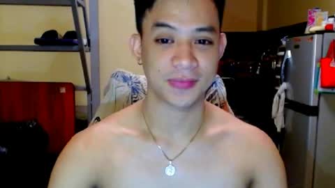 Snapshot of asiandreamboyx chatting on June 18, 6:13 am asiandreamboyx online show from June 18, 6:13 am