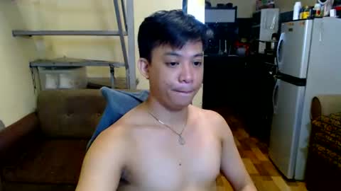 Snapshot of asiandreamboyx chatting on July 4, 1:39 pm asiandreamboyx online show from July 4, 1:39 pm