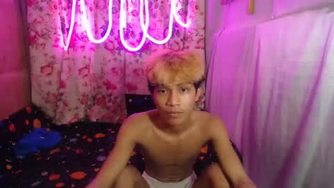Snapshot of asianhot_boyxxx chatting on October 29, 9:55 am asianhot_boyxxx online show from October 29, 9:55 am
