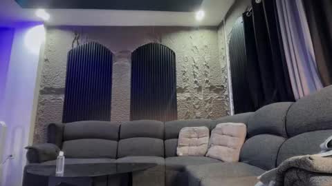 Snapshot of asianhugecockcindy chatting on February 17, 5:26 am asianhugecockcindy online show from February 17, 5:26 am