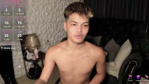 VICTORIA SCOTT online show from December 4, 7:50 am