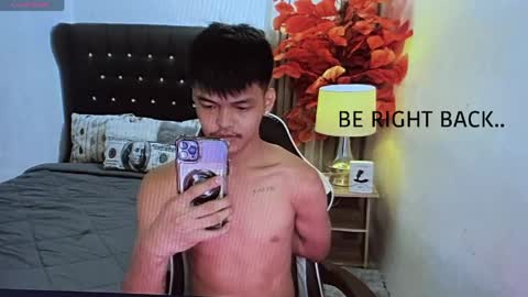 Snapshot of asianhugescott chatting on May 6, 7:24 am VICTORIA SCOTT online show from May 6, 7:24 am