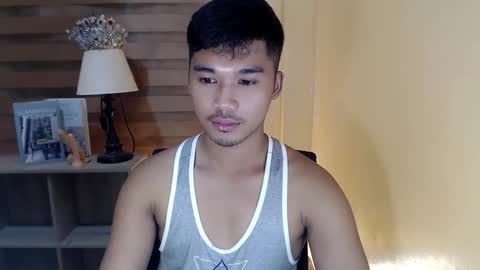 asianhunk_jamesx online show from November 24, 12:49 pm