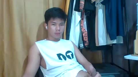 asianjay_hunks online show from February 22, 9:52 am