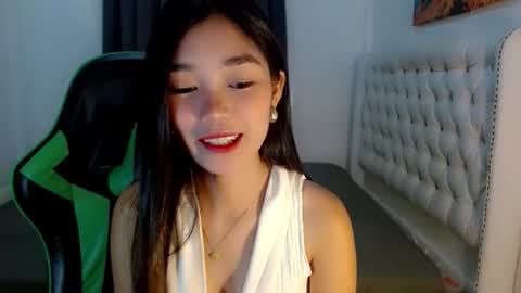 Snapshot of asiankai_x chatting on May 23, 3:27 pm KAI online show from May 23, 3:27 pm