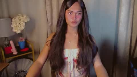 Snapshot of asiankianna chatting on November 26, 12:06 pm Kianna online show from November 26, 12:06 pm