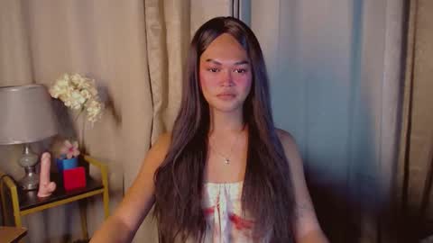 Snapshot of asiankianna chatting on December 1, 5:23 am Kianna online show from December 1, 5:23 am