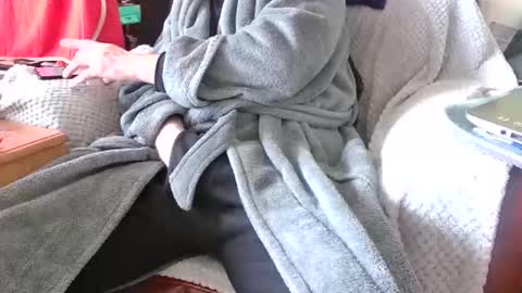 Snapshot of asianlooker chatting on February 10, 11:03 am John online show from February 10, 11:03 am