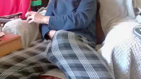 Snapshot of asianlooker chatting on March 3, 3:18 pm John online show from March 3, 3:18 pm