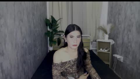 asianloreen24 online show from December 18, 11:49 am