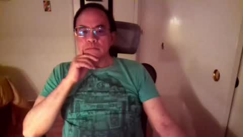 Snapshot of asianmixedman chatting on January 20, 7:04 pm Asian Mixed Man online show from January 20, 7:04 pm
