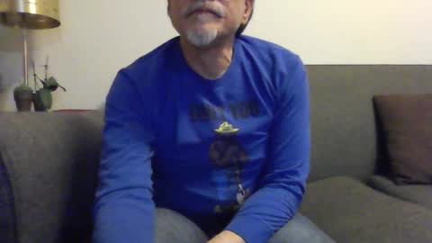 Snapshot of asianmixedman chatting on February 7, 2:59 am Asian Mixed Man online show from February 7, 2:59 am