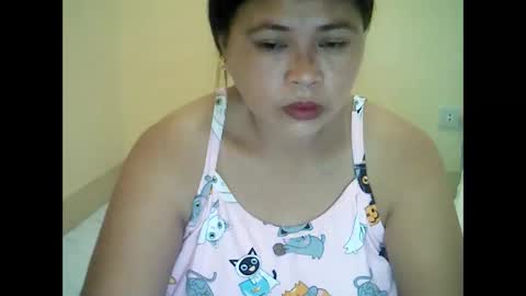 asianmom22 online show from April 3, 11:36 pm