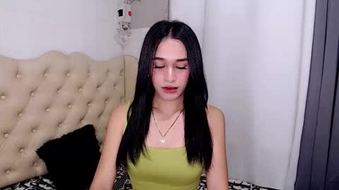 asianpetite_ivy online show from December 20, 11:06 am