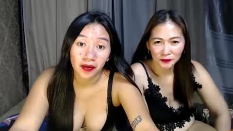 Snapshot of asianpinaydreamgirl chatting on June 11, 2:53 am asianpinaydreamgirl online show from June 11, 2:53 am