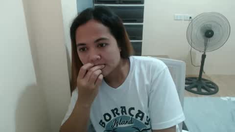 Snapshot of asianprettymay chatting on February 17, 1:29 pm asianprettymay online show from February 17, 1:29 pm