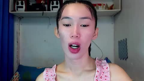 J A D E online show from March 1, 8:27 am