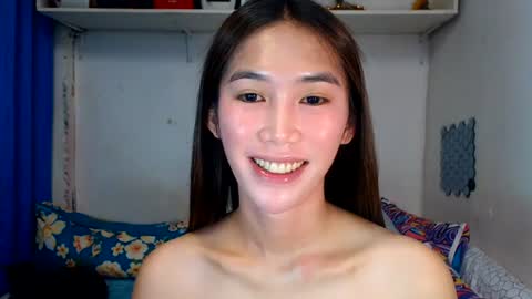 Snapshot of asianqt19 chatting on July 7, 9:02 am J A D E online show from July 7, 9:02 am