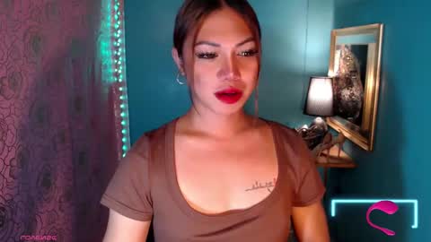 Snapshot of asiansignificant chatting on January 19, 1:20 am Babe online show from January 19, 1:20 am