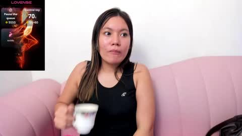 Snapshot of asianslut_ chatting on May 13, 3:37 am AsianSlut online show from May 13, 3:37 am