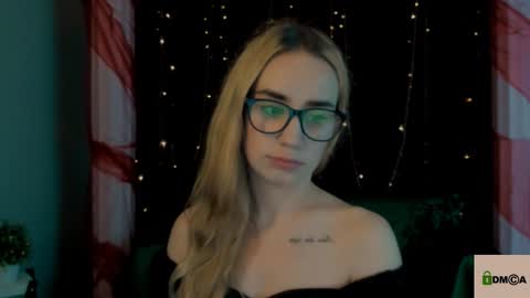 Snapshot of asol_muah chatting on December 7, 9:55 pm Asol online show from December 7, 9:55 pm