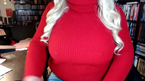 Aspen Vale online show from November 13, 10:52 pm