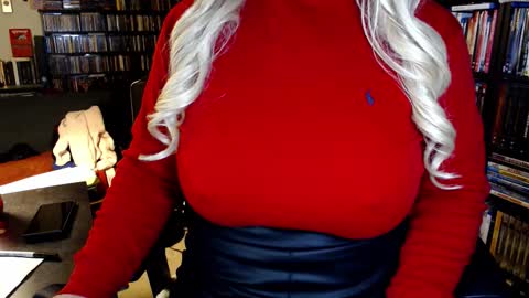 Aspen Vale online show from November 30, 11:42 pm