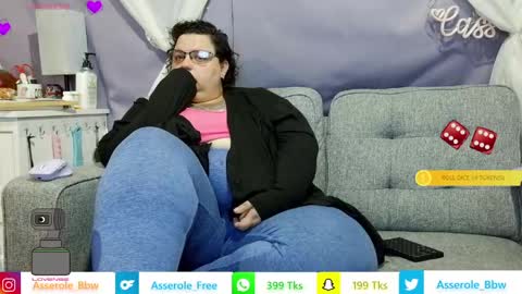 Snapshot of asserolee chatting on May 16, 7:49 am Cassie online show from May 16, 7:49 am