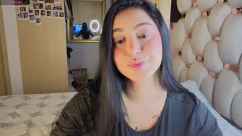 Snapshot of asshley__ chatting on May 7, 11:54 pm Ashley online show from May 7, 11:54 pm
