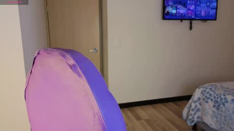 Snapshot of asshley__ chatting on June 1, 10:55 pm Ashley online show from June 1, 10:55 pm