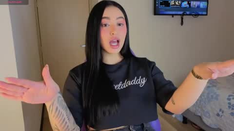 Snapshot of asshley__ chatting on June 6, 11:09 pm Ashley online show from June 6, 11:09 pm