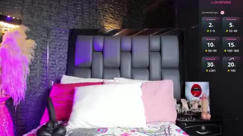 Snapshot of assia_roos chatting on July 27, 10:33 am Nahomi online show from July 27, 10:33 am