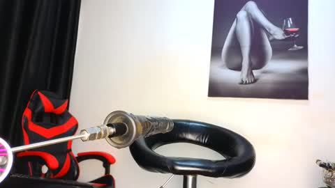 Snapshot of assiology11 chatting on January 26, 7:42 am Assiology online show from January 26, 7:42 am