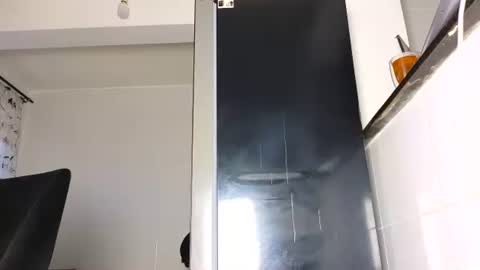 Snapshot of assiology11 chatting on February 16, 6:54 am Assiology online show from February 16, 6:54 am